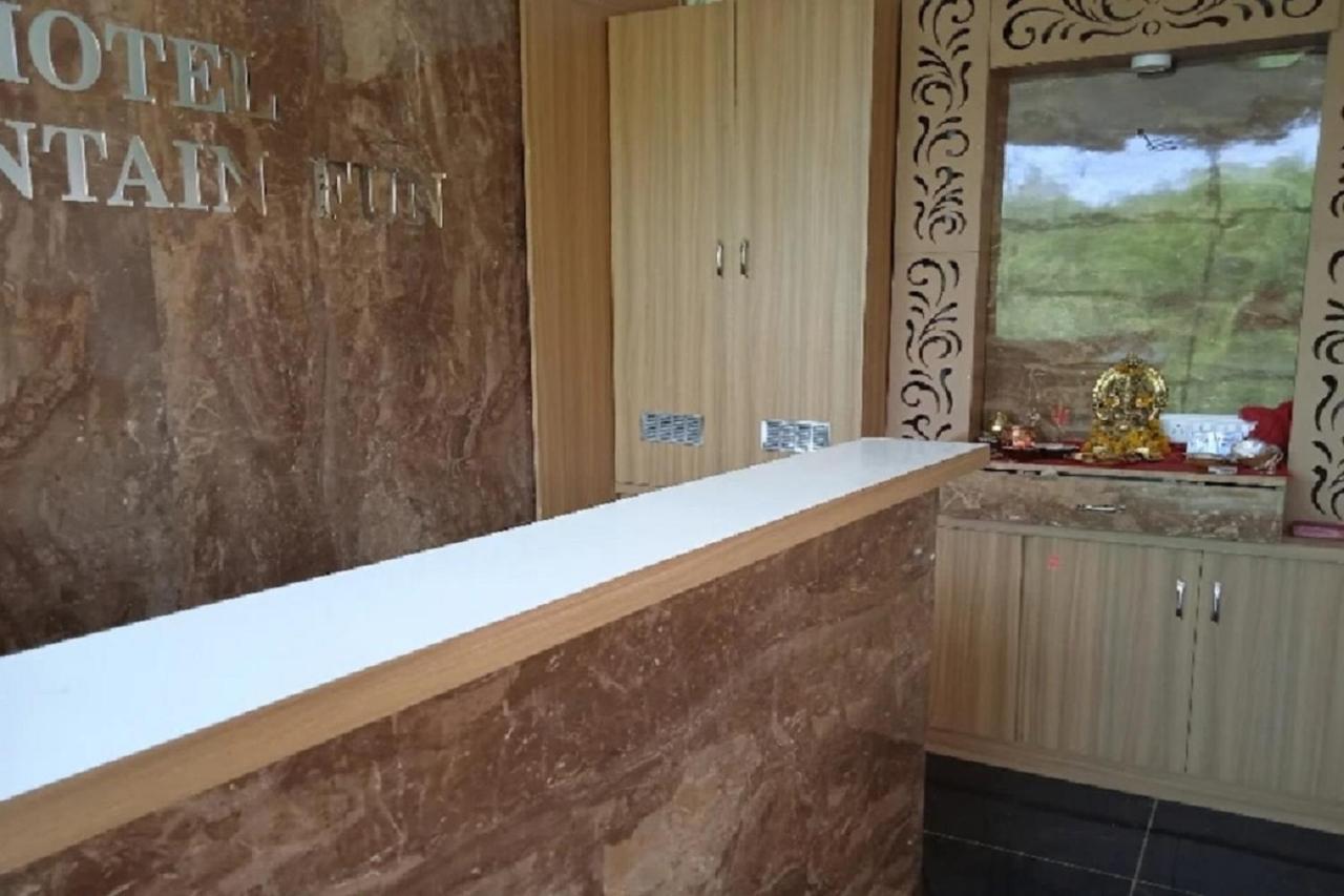 Pātan Hotel Fountain Fun מראה חיצוני תמונה
